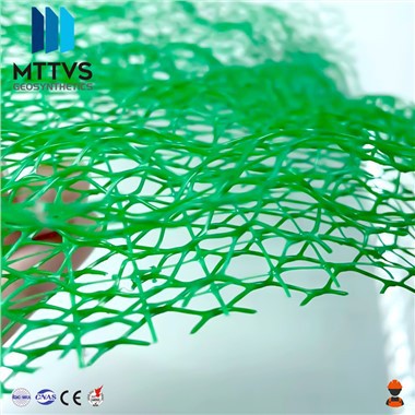 Geomat satja z visoko natezno kontrolo erozije